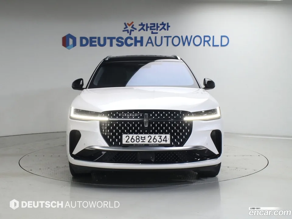 Lincoln Nautilus 2.0 AWD 2023 — миниатюра 3