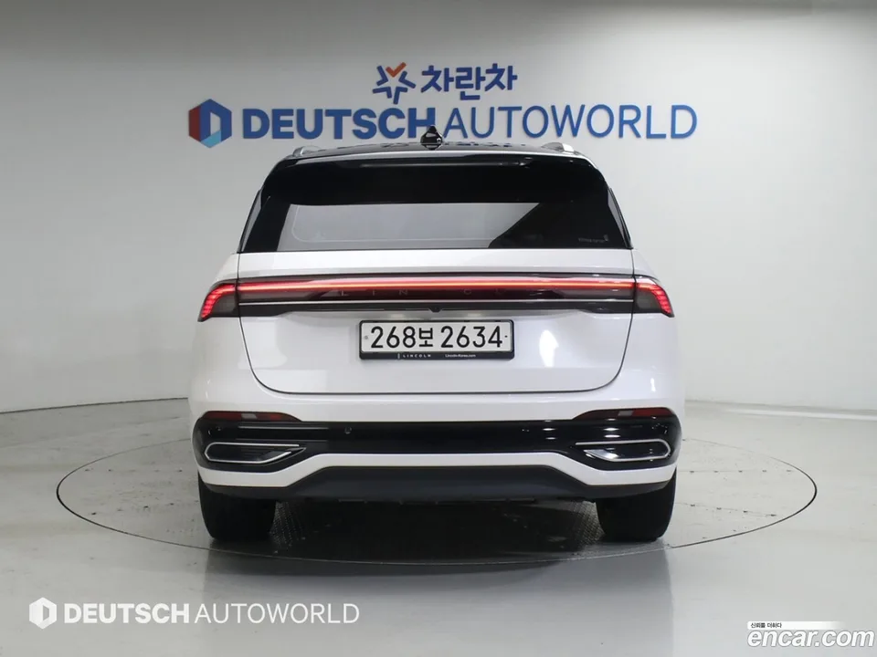 Lincoln Nautilus 2.0 AWD 2023 — миниатюра 5