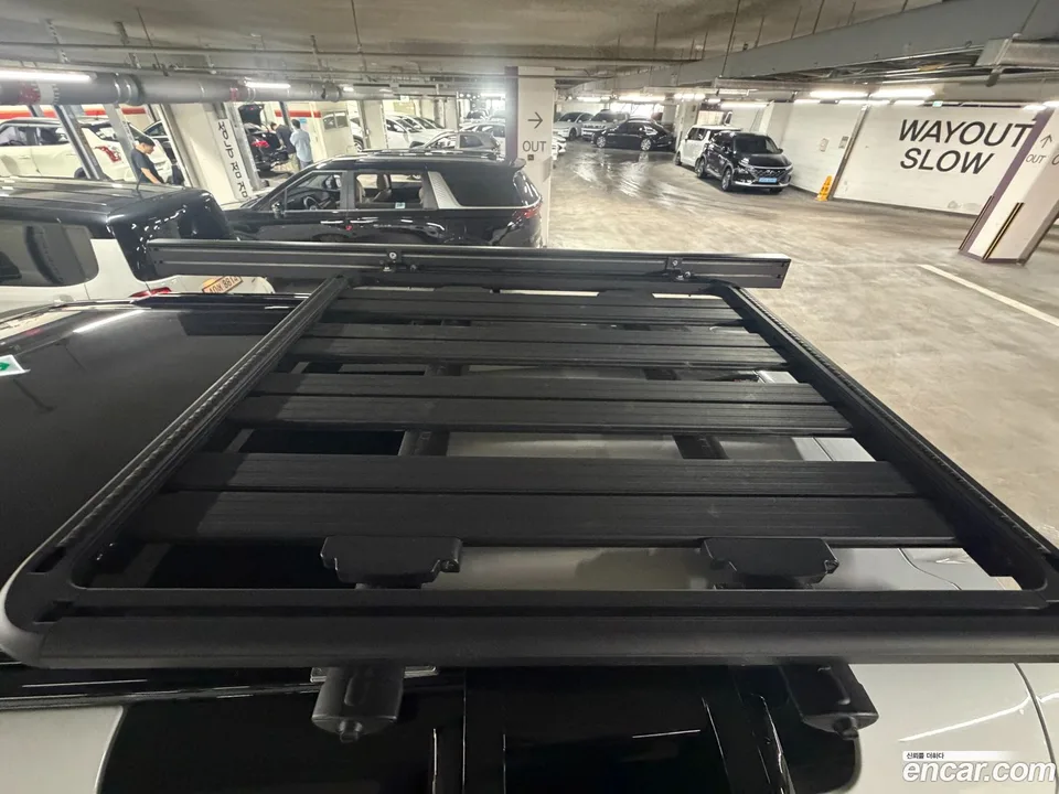 Land Rover Defender 110 P300 X- SE 2022 — миниатюра 2