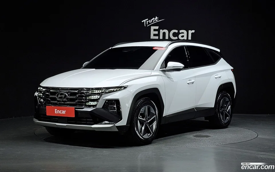 Hyundai Tucson Hybrid NX4 HEV 1.6 2WD 2025 — photo 1, buy with delivery to Moscow