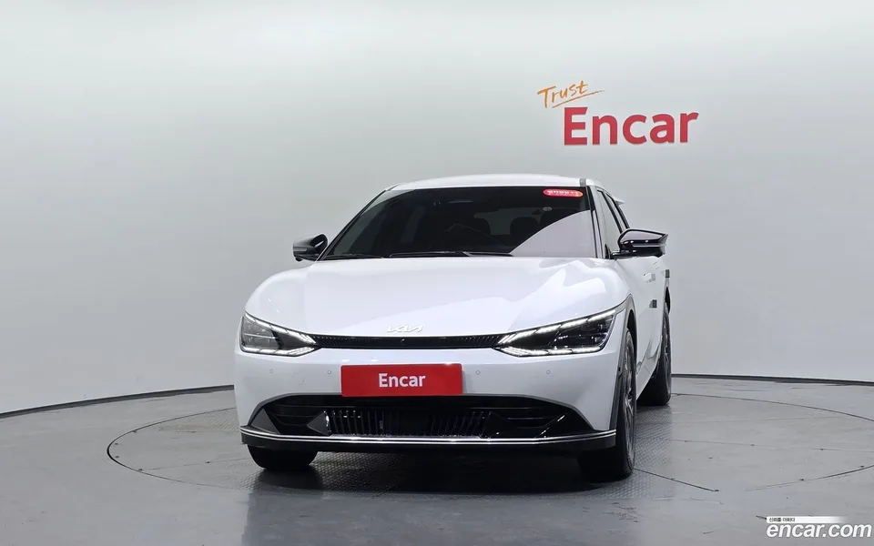 Kia EV6 2023 — thumbnail 3