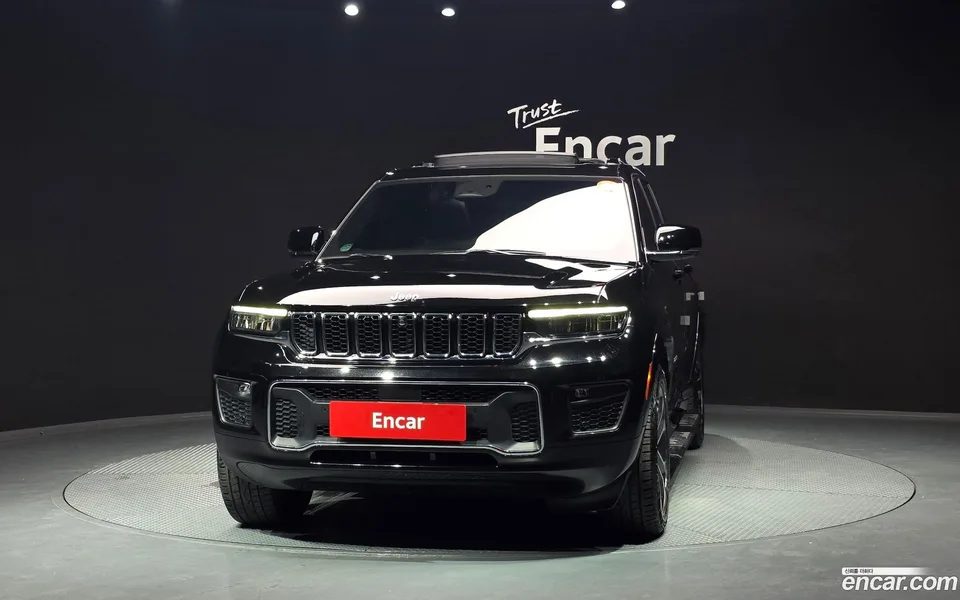 Jeep Grand Cherokee 3.6 2023 — thumbnail 3