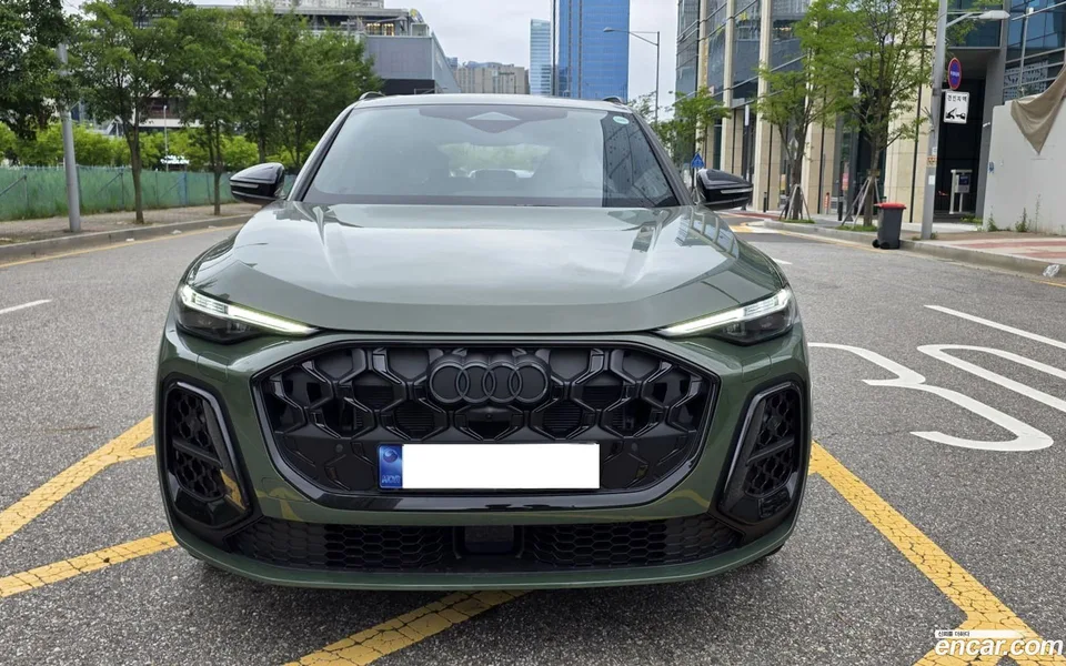 Audi Q5 (80A) 45 TFSI S Line 2025 — thumbnail 3