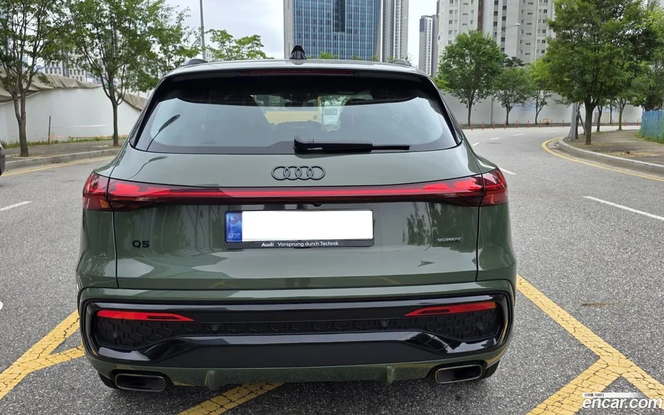 Audi Q5 (80A) 45 TFSI S Line 2025 — thumbnail 4