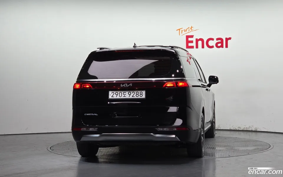 Kia Carnival 9 2022 — thumbnail 4