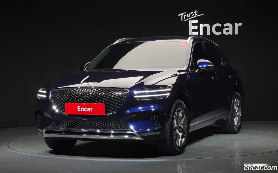 Genesis GV70 2.5T AWD 2023 — photo 1, buy with delivery to Moscow