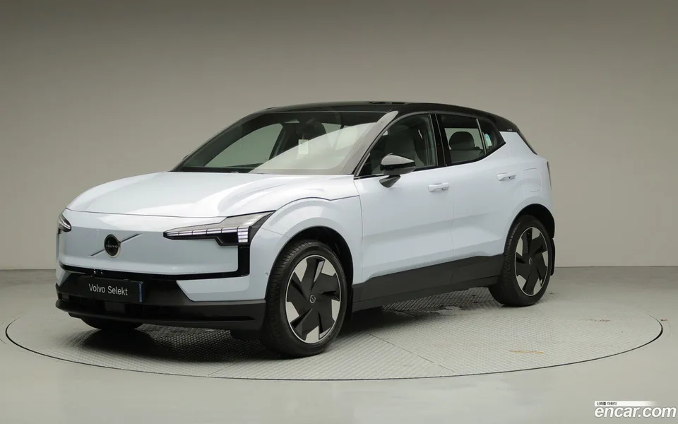 Volvo EX30 2025 — photo 1, buy with delivery to Moscow