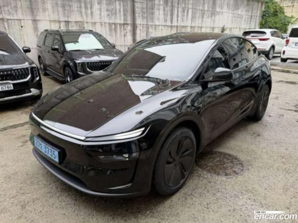 Tesla Model Y RWD 2026 — миниатюра 3