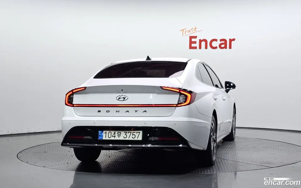 Hyundai Sonata 2.0 2022 — thumbnail 4
