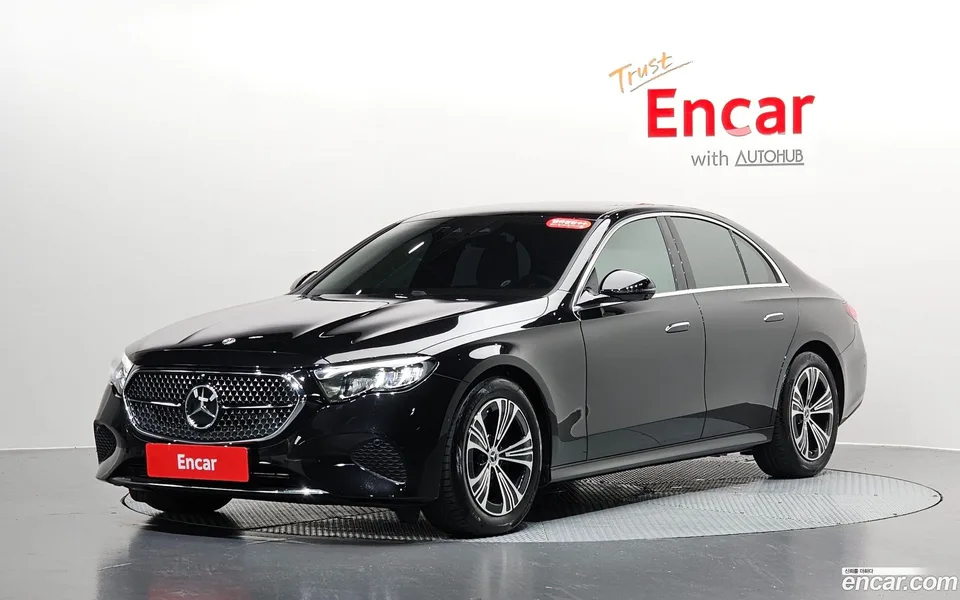 Mercedes-Benz E-Class 2024