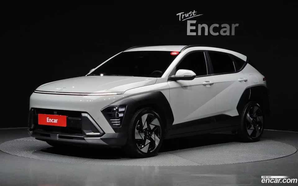 Hyundai Kona 2.0 2WD 2023 — photo 1, buy with delivery to Moscow