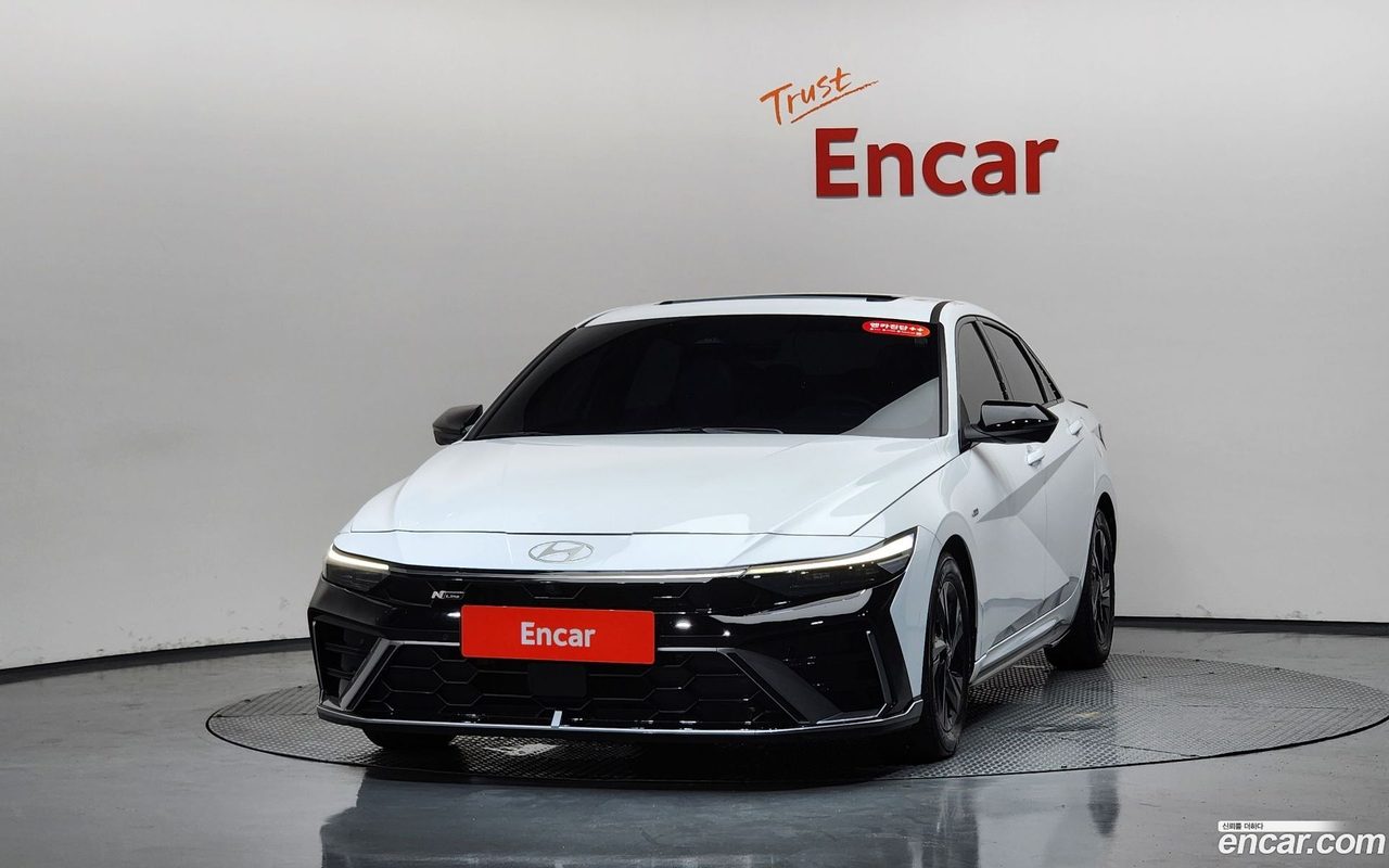 Hyundai Avante CN7 Hybrid 2023 — 3