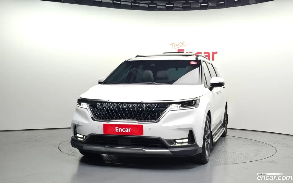Kia Carnival 7 2023 — миниатюра 3
