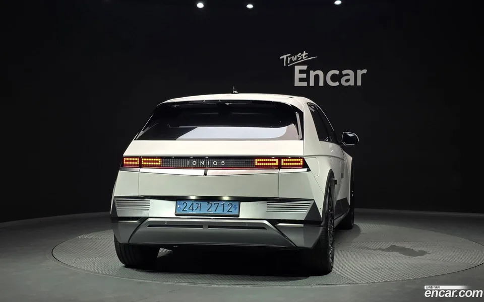 Hyundai Ioniq 5 2024 — thumbnail 4