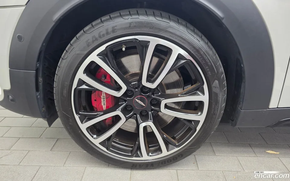 MINI Cooper S Countryman JCW 2023 — thumbnail 5