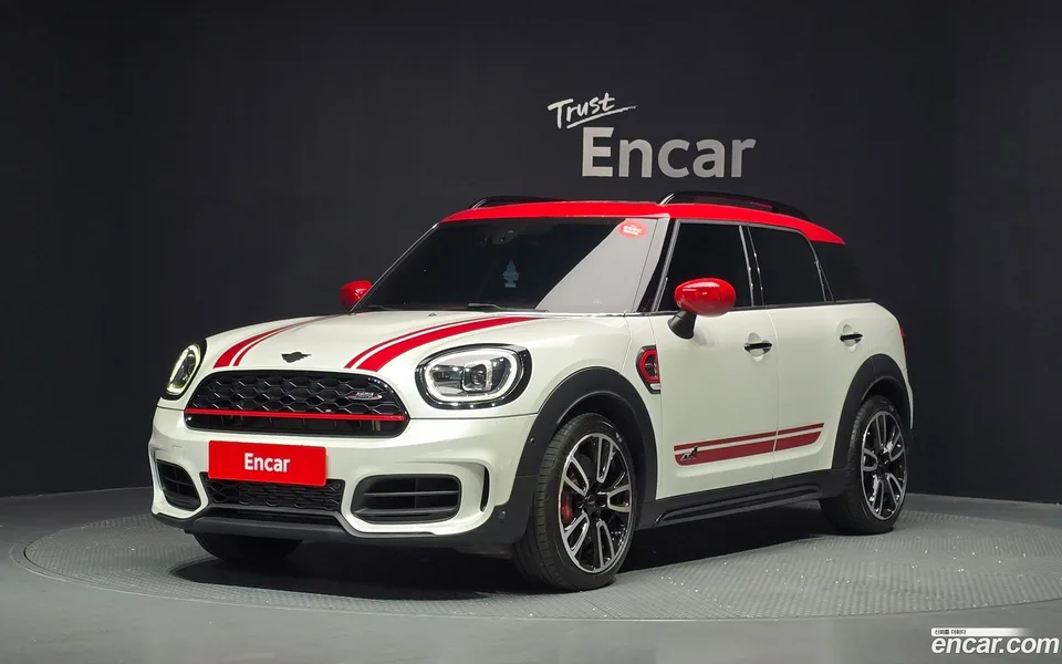 MINI Cooper S Countryman JCW 2023 — photo 1, buy with delivery to Moscow