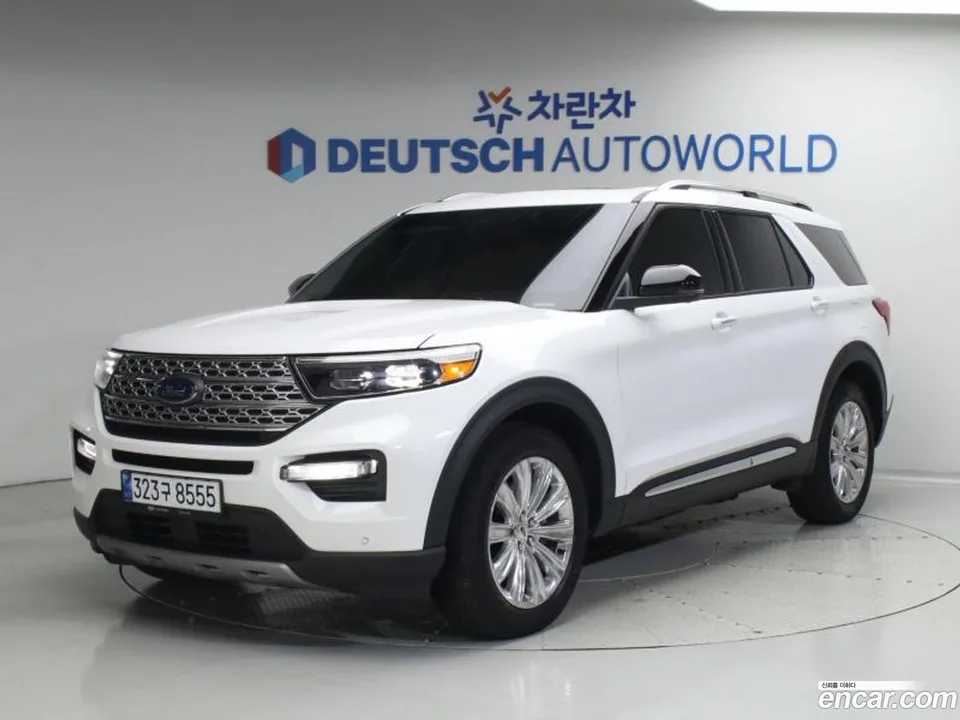 Ford Explorer 2.3 4WD 2023 — photo 1, buy with delivery to Moscow