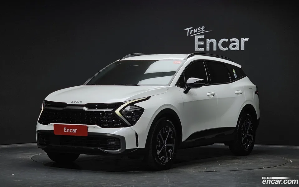 Kia Sportage Hybrid 2WD 2022 — фото 1, купить с доставкой в Москву