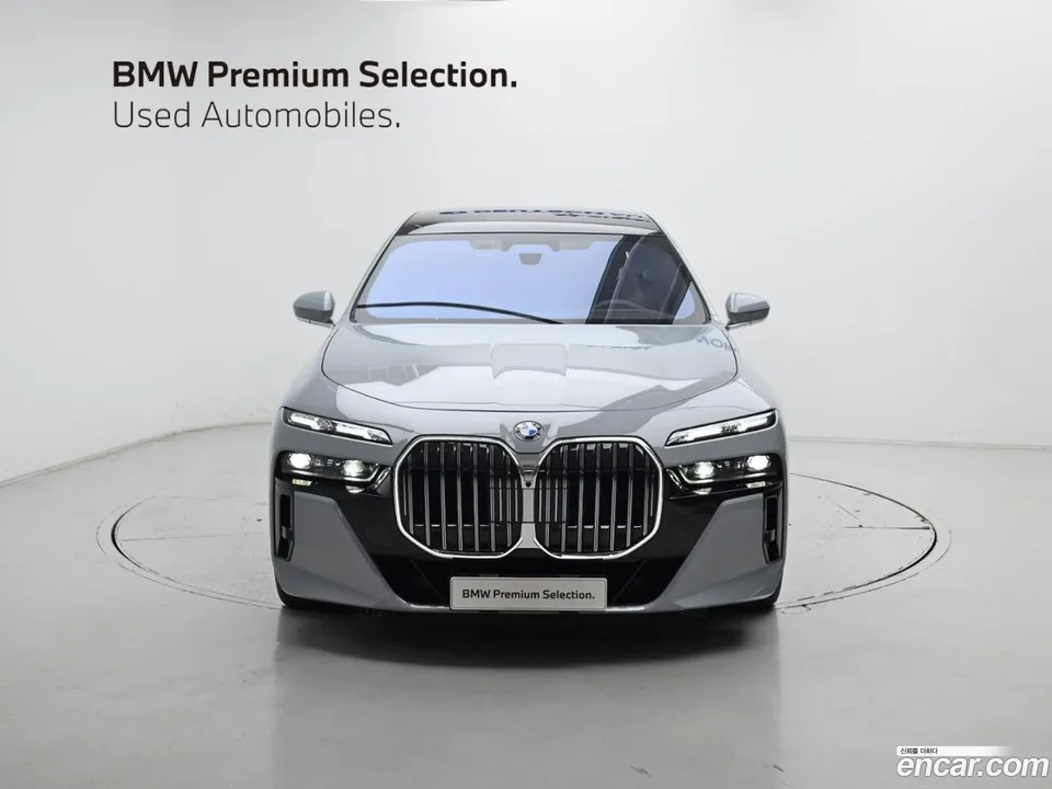 BMW 7 Series 740i xDrive M 2026 — thumbnail 3