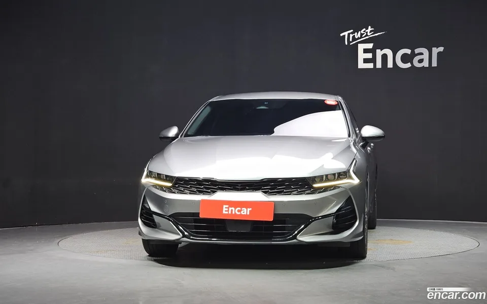 Kia K5 2.0 2023 — thumbnail 3