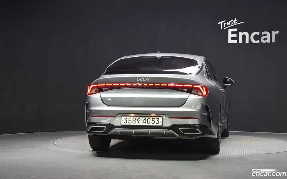 Kia K5 2.0 2023 — thumbnail 4