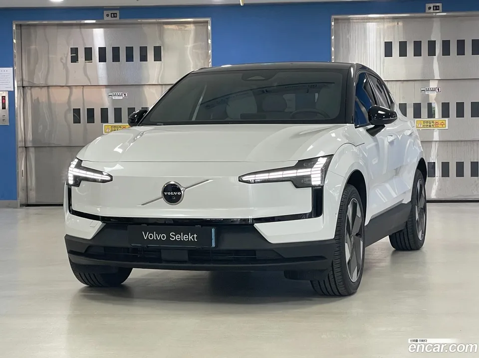 Volvo EX30 2025 — photo 1, buy with delivery to Moscow