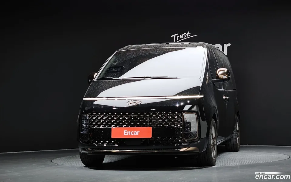 Hyundai Staria 9 2024 — thumbnail 3