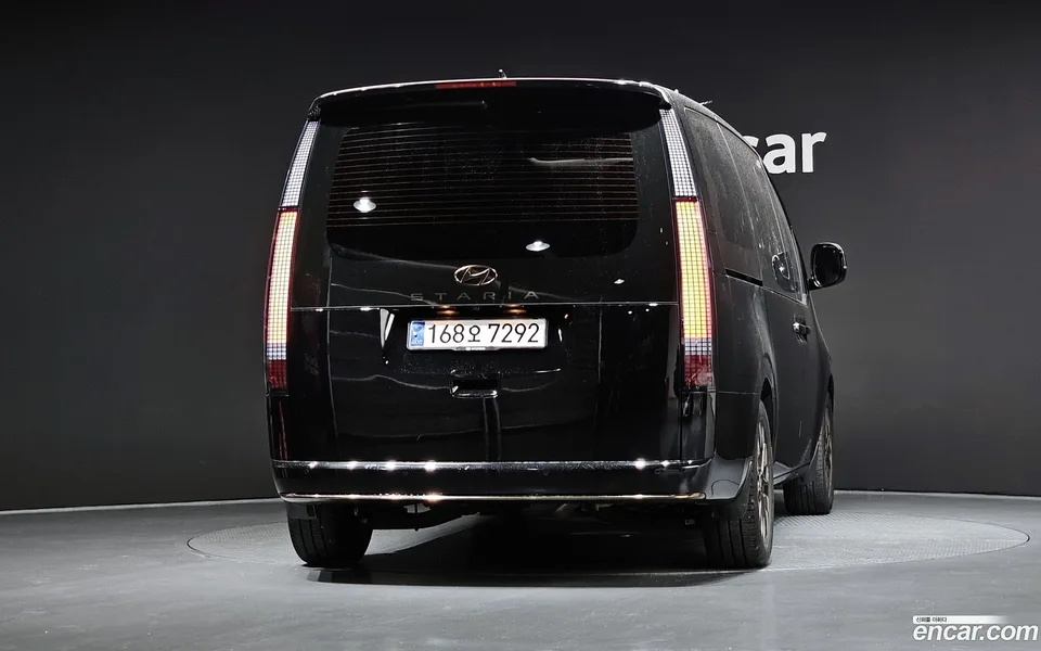 Hyundai Staria 9 2024 — thumbnail 4