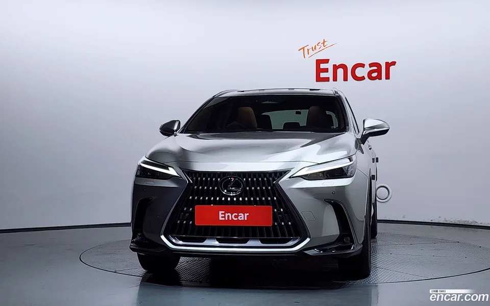 Lexus NX 350h 2024 — thumbnail 3