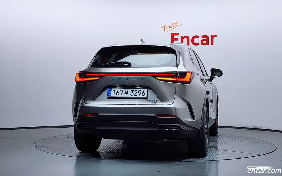 Lexus NX 350h 2024 — thumbnail 4