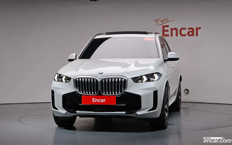 BMW X5 xDrive 40i M 2025 — thumbnail 3