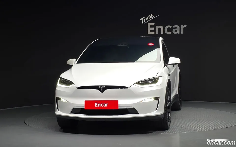 Tesla Model X 2023 — thumbnail 3