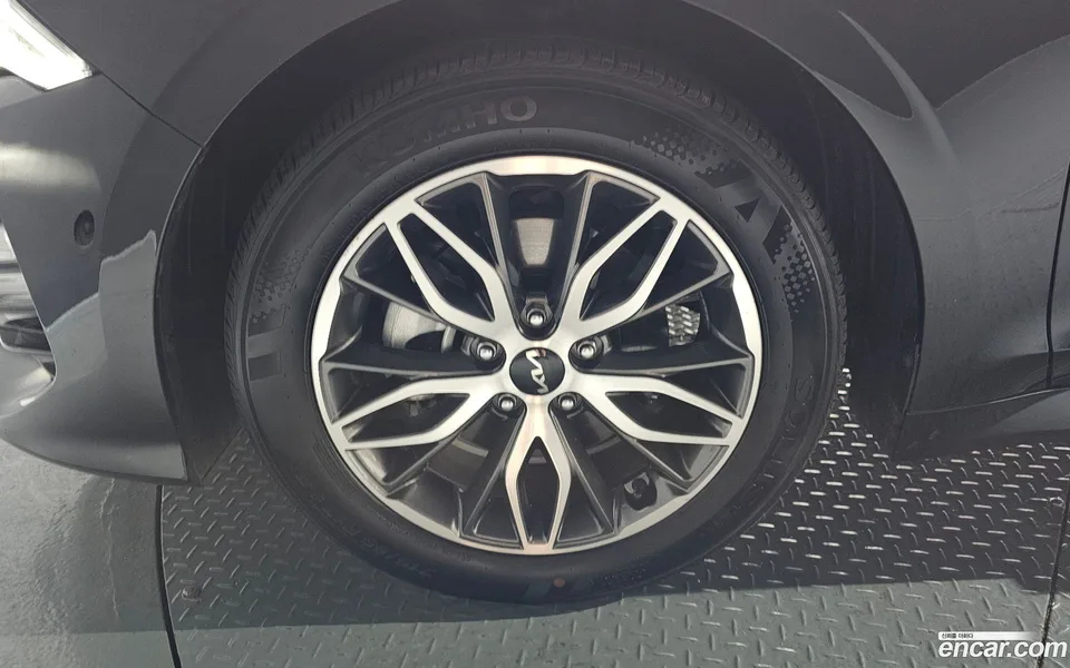 Kia K5 2.0 2022 — thumbnail 5