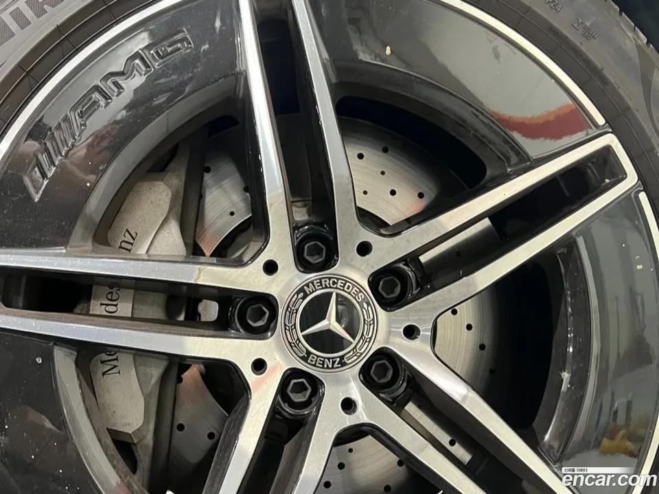 Mercedes-Benz E-Class E200 AMG Line 2025 — thumbnail 4