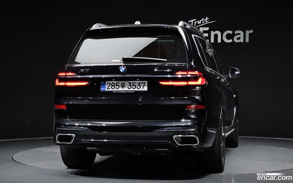 BMW X7 xDrive 40i M 7 2025 — thumbnail 4