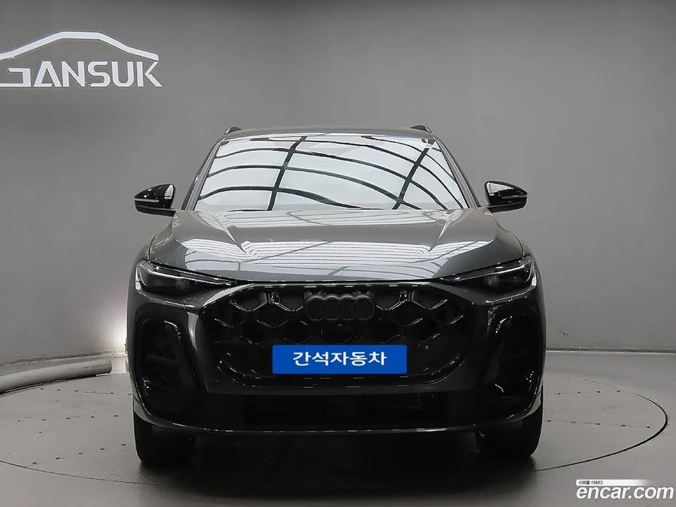 Audi Q5 (80A) 40 TDI S Line 2025 — photo 1, buy with delivery to Moscow