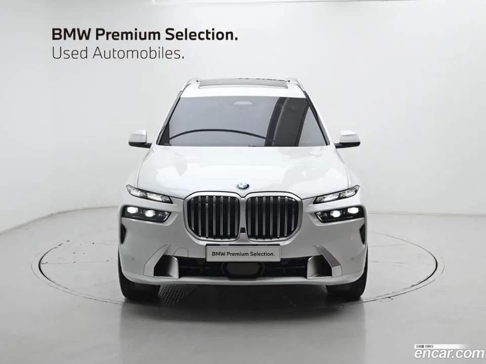 BMW X7 xDrive 40i 6 2025 — thumbnail 3