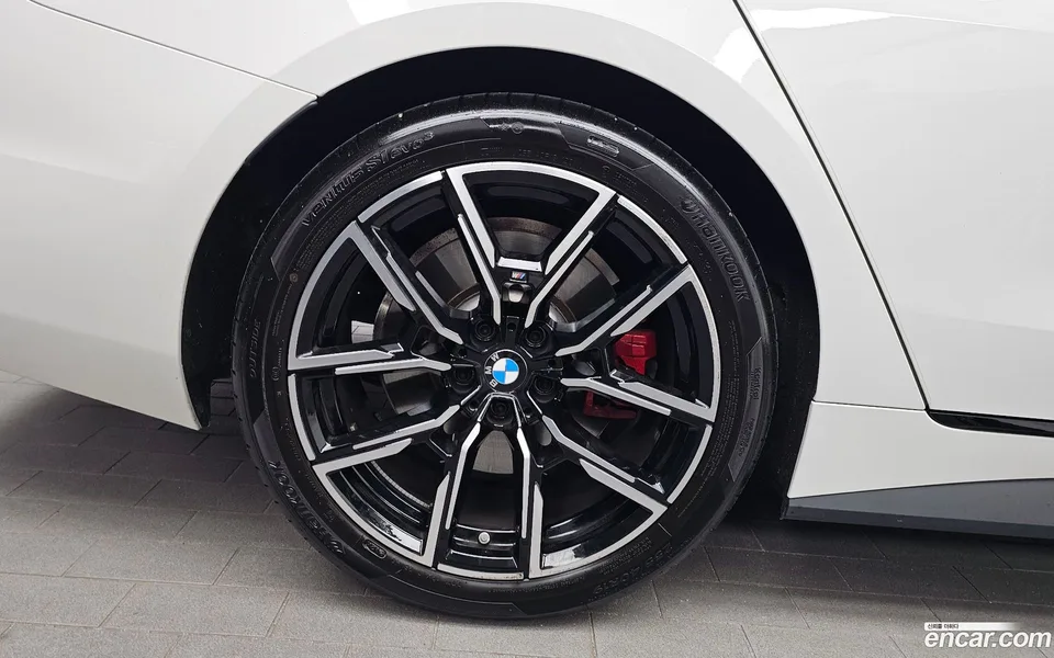BMW 4 Series 420i M 2025 — thumbnail 5