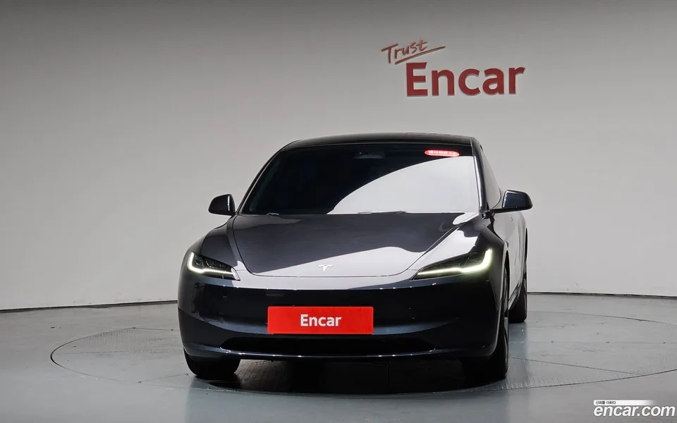 Tesla Model 3 RWD 2025 — thumbnail 3