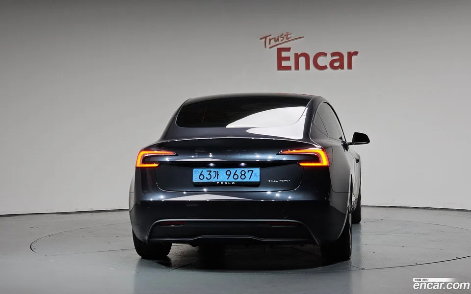 Tesla Model 3 RWD 2025 — thumbnail 4