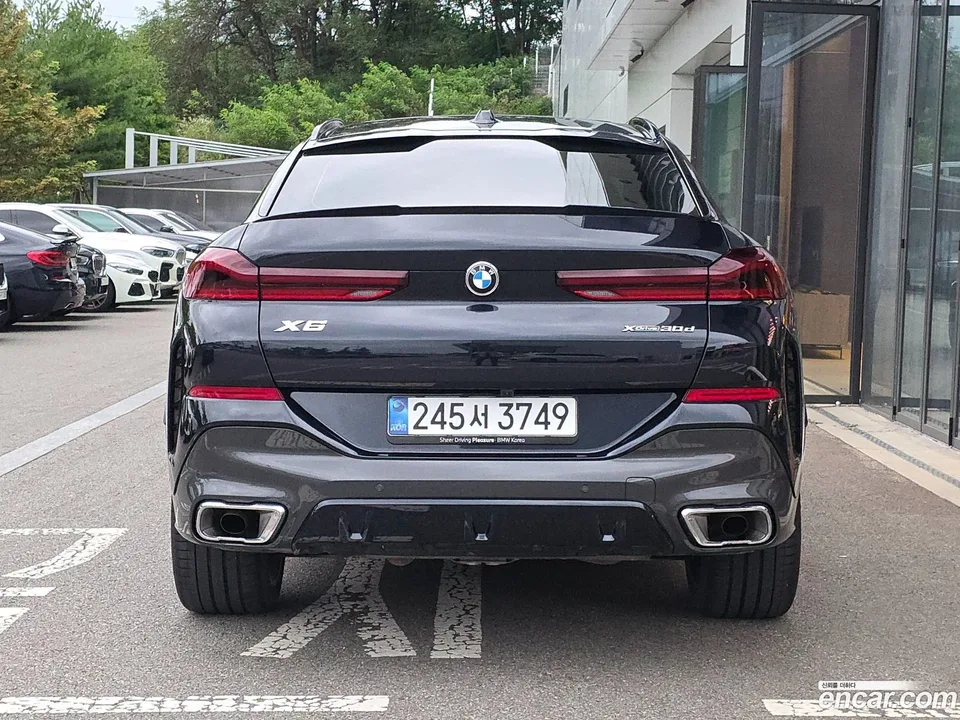 BMW X6 xDrive30d M 2025 — thumbnail 4