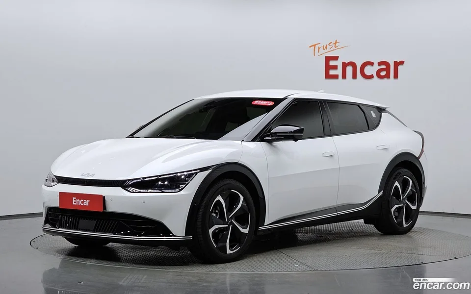 Kia EV6 4WD 2022 — photo 1, buy with delivery to Moscow