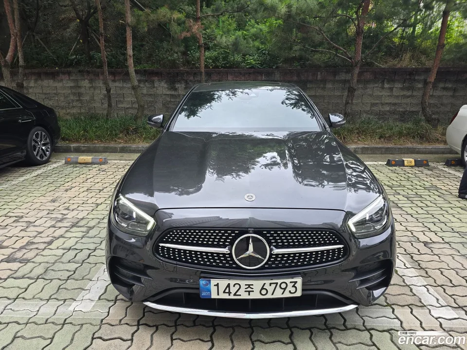 Mercedes-Benz E-Class E220d 4MATIC AMG Line 2022 — photo 1, buy with delivery to Moscow