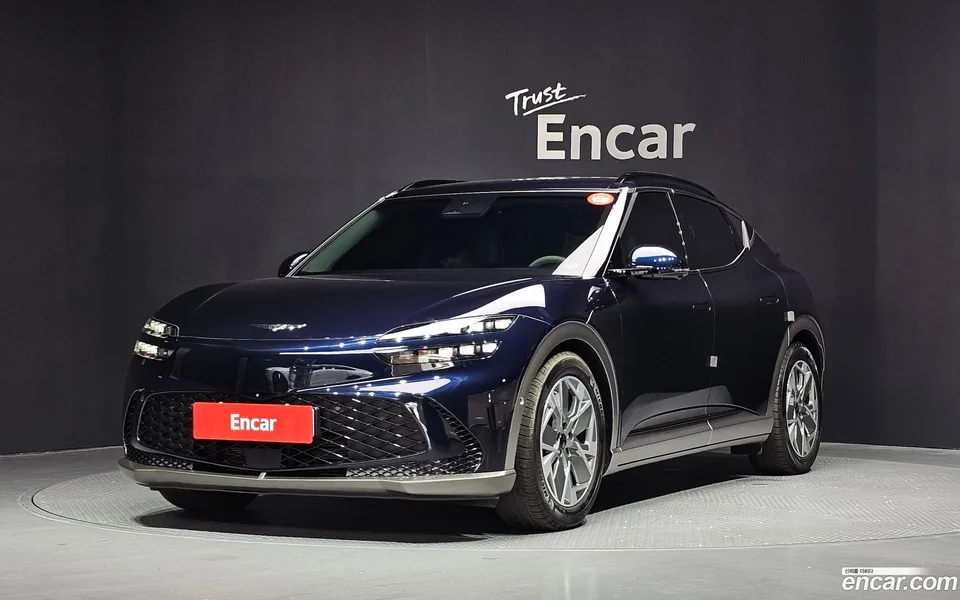 Genesis GV60 2023 — photo 1, buy with delivery to Moscow