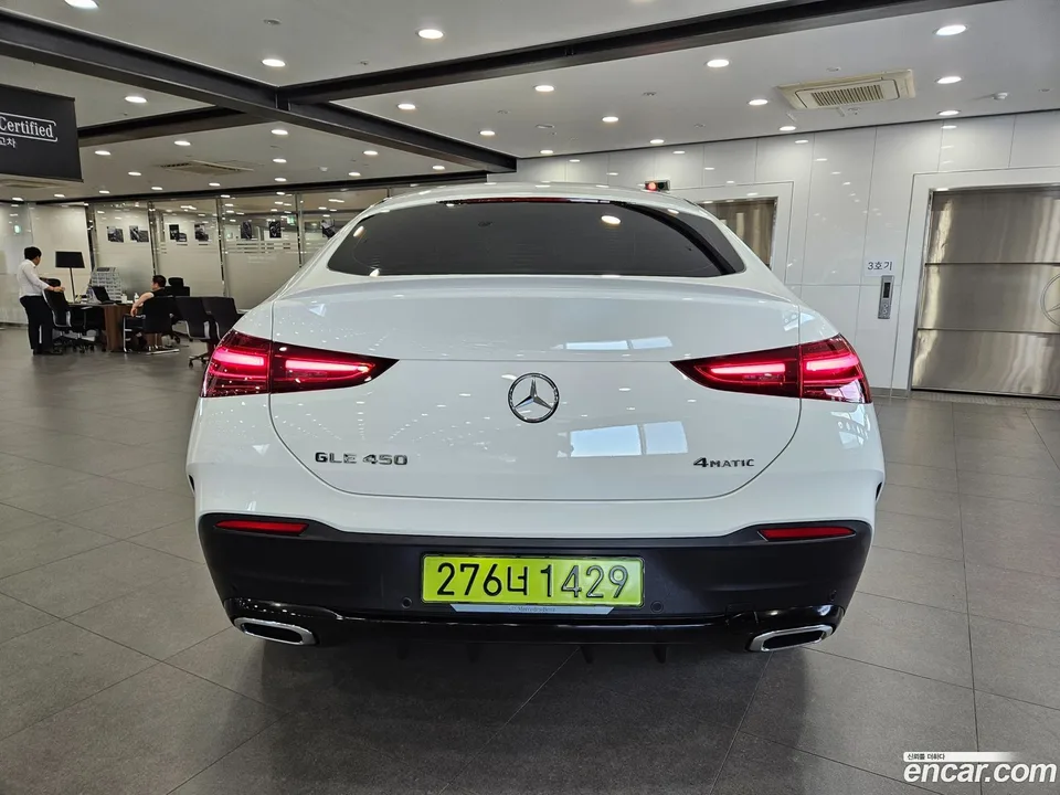 Mercedes-Benz GLE-Class GLE450 4MATIC 2025 — thumbnail 4