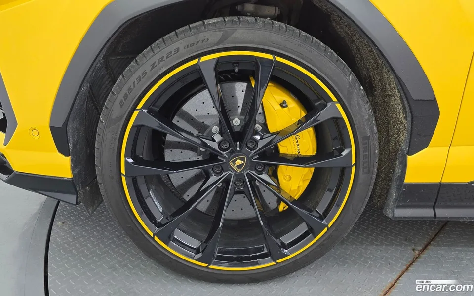 Lamborghini Urus 4.0 V8 2022 — миниатюра 5