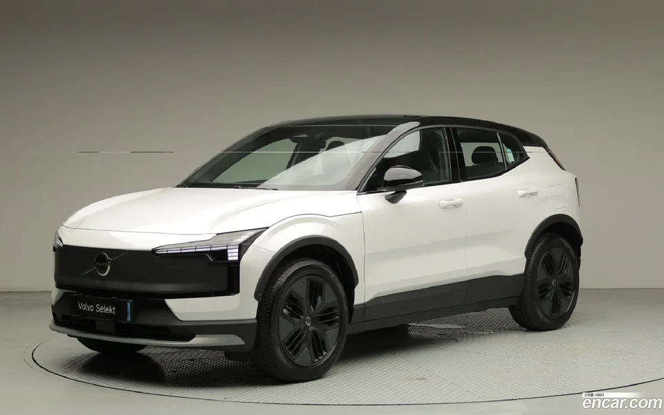 Volvo EX30 Cross Country 2025 — фото 1, купить с доставкой в Москву