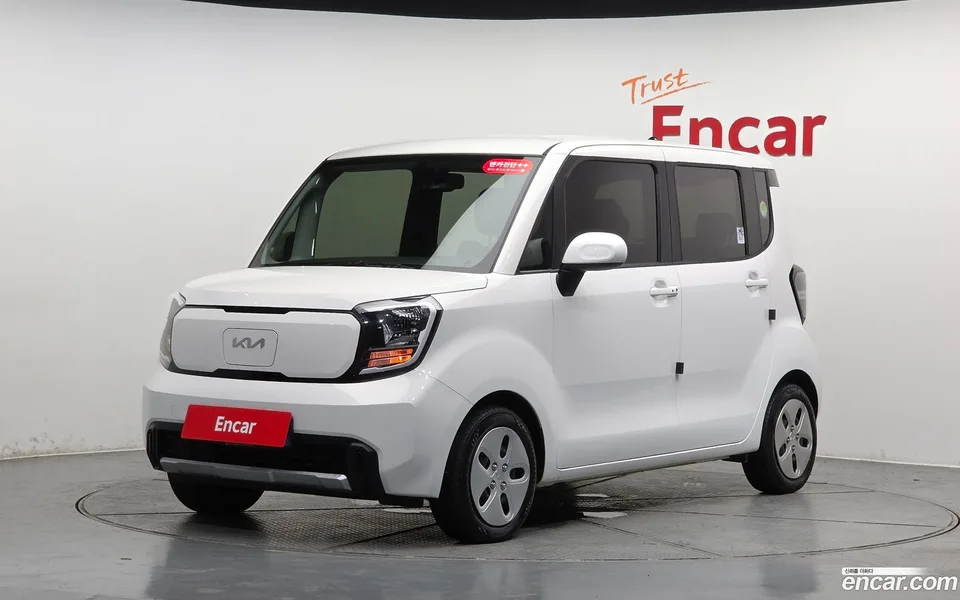 Kia Ray EV 2023 — photo 1, buy with delivery to Moscow