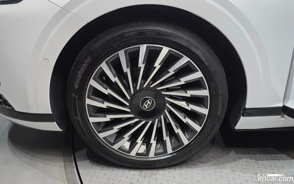 Hyundai Grandeur 2.5 2WD 2022 — thumbnail 2