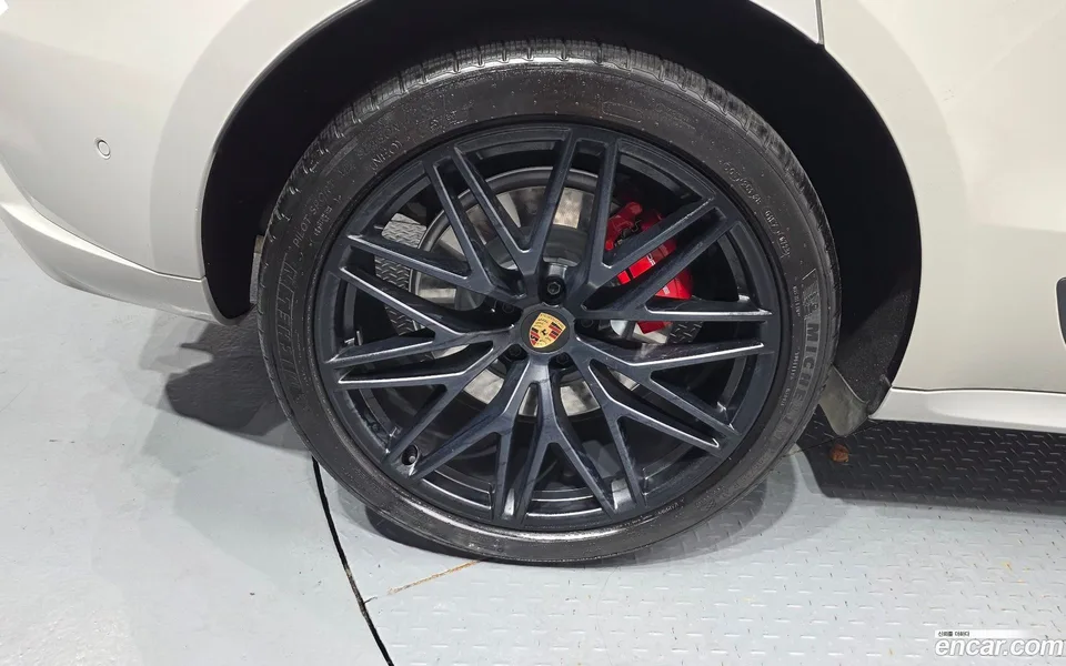 Porsche Macan 2.9 GTS 2023 — thumbnail 5